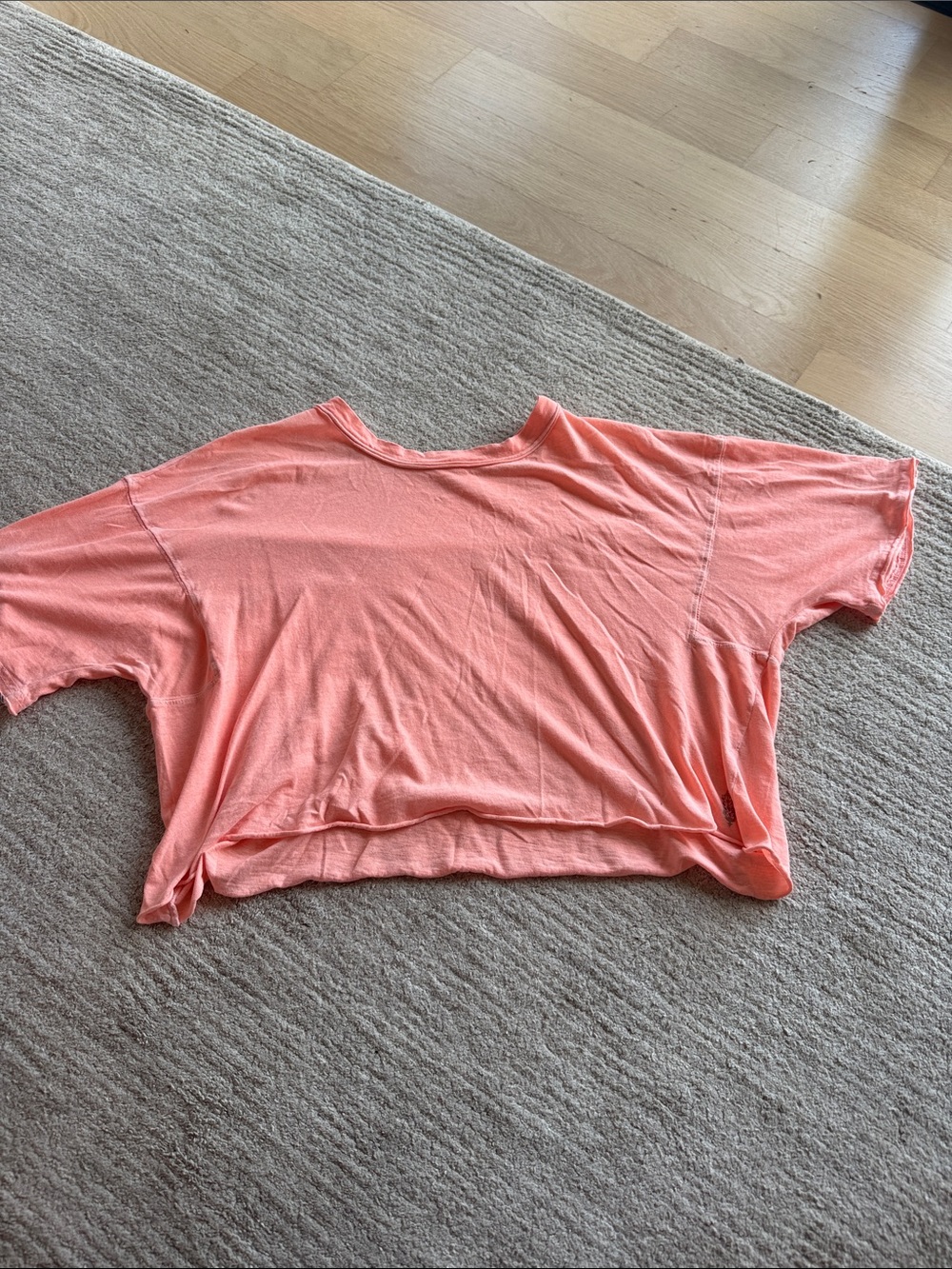 Women's Cropped Boxy Tee in Coral Pink